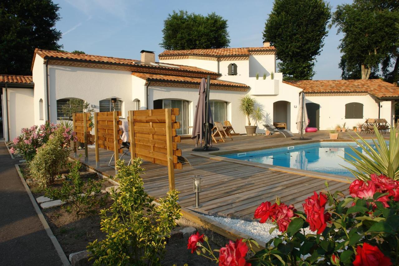 Bed and Breakfast Domaine De L'Espiguette Biganos Exterior foto